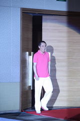 组图：张艺谋签约乐视影业 年内启动征程