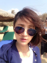 组图：张歆艺年终犒赏团队三亚度假嗨翻天