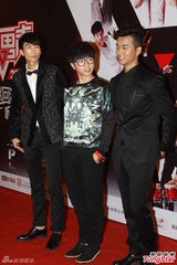 组图：于湉华晨宇交流默契 不介意在一起传言