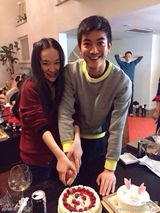 组图：众星欢乐庆圣诞 Angela可爱林志玲性感