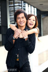 幻灯组图：齐秦透露明年想结婚 新娘人选尚没着落