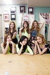 组图：韩团Dal shabet分享美腿秘诀 想当长寿团