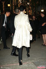 组图：梁朝伟刘嘉玲挽手出席张震婚礼秀恩爱