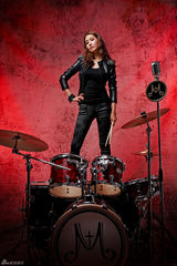 高清组图：李多海写真帅气冷艳 穿皮衣变摇滚女郎