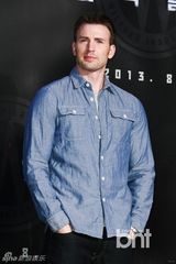 组图：宋康昊等出席《雪国列车》在韩记者会