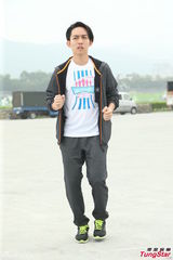 组图：林宥嘉参加公益跑 谈及邓紫棋打太极
