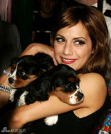 幻灯图集：布里坦妮墨菲香消玉损 生前倩影百张 