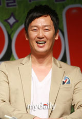 幻灯图：《心心奇遇记2》新闻发布会 宋钟基等出席