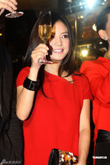 高清：赵薇婚后变乖乖女 称谢霆锋张柏芝为爱情榜样