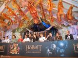 组图：《霍比特人》全球首映 红毯吸引近十万人围观