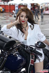 组图：蔡淑臻衬衫透视秀美腿 澄清暂无意结婚