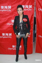 组图：阿娇自认已成长避谈陈冠希 泳儿公开新恋情