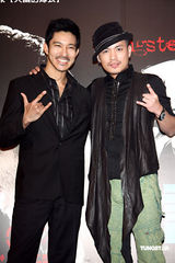 幻灯图：立威廉变形象扮混混 范逸臣演失意主唱