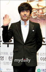 组图：韩载硕等出席新剧《不朽的名作》发布会