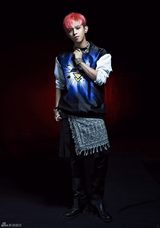 组图：NU'EST-M发写真 时尚帅气展潮范儿