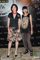 组图：袁咏仪现身时尚派对 王敏德驾直升机现身