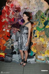 高清组图：蒙嘉慧怒对偷拍者 直言艺人很可怜 