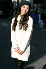 幻灯图集：金孝妍圣诞节狂野奔放 大胆代言照曝光