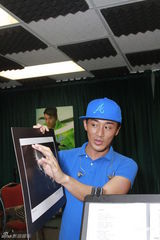 高清组图：林峰为个唱彩排 深情演绎代表作