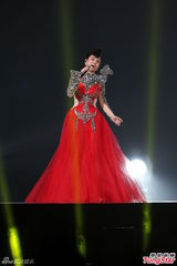 组图：江蕙劈腿挑战现代舞 阿妹买燕窝送二姐