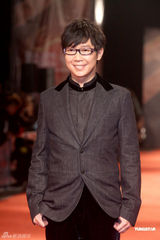 组图：亚太影展女星比美 侯佩岑温碧霞红毯争艳