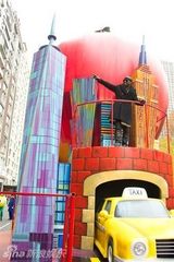 组图：熊猫阿宝史莱克等领衔纽约感恩节大游行