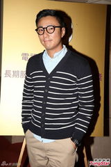 组图：钟景辉热爱演艺不退休 古明华获万元金牌