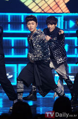 组图：《M Countdown》FTIsland回归荣获第一