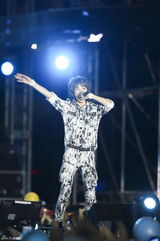 独家高清：EXO等献唱韩流音乐节 SHINee唱新歌