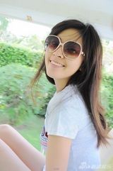 组图：张茆最新50张妩媚靓照 清纯白裙楚楚动人