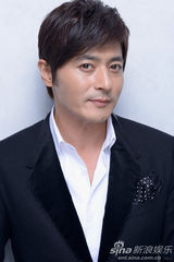 组图：章子怡张东健多伦多拍写真展魅力