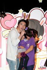 组图：俞灏明变萌兔挑逗粉丝 有望回归主持