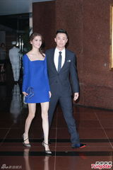 组图：黄百鸣子大婚众星出席 林峰吴千语恩爱