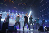 高清图：BIGBANG2PM等出席乐天免税店家族演唱会