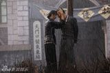 组图：《圣天门口》雨戏照曝光 段奕宏自曝极品体验