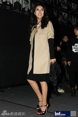 组图：张娜拉郑柔美等出席首尔时装周李向锋展