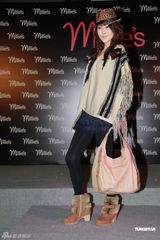 组图：林峰徐子珊出席活动 皆表态不会离开无线