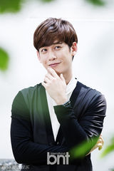 组图：朴基雄《隐秘而伟大》破票房纪录表感想