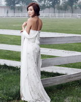 组图：杜若溪冰雪写真 白裙优雅小露性感