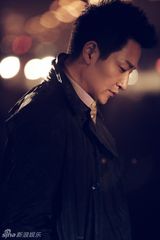 幻灯：李宗翰街拍写真 韩范儿造型演绎暗夜穿行