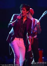 组图：MTV欧洲音乐大奖 FUN乐队激情献唱