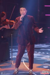 组图：容祖儿九夺劲歌金曲歌后 林峰获最受欢迎