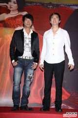 组图：张菲儿子台北大婚 郭台铭携妻儿观礼