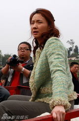 幻灯：《人山人海》转战重庆 陈建斌小陶虹意外受伤