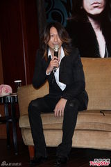 组图：GLAY访台中文问好 金曲日开唱喊话五月天