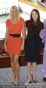 组图：格温妮丝·帕特洛亮相《传染病》记者会 