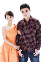 组图：傅艺伟携子拍写真 称不会干预孩子进娱乐圈