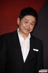 组图：张菲儿子台北大婚 郭台铭携妻儿观礼