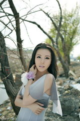 幻灯图：刘雨鑫演绎清新俏佳人 酷暑拒绝肥腻美女 