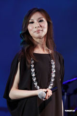 组图：林凡携手郁可唯开唱 配唱《犀利人妻》结缘